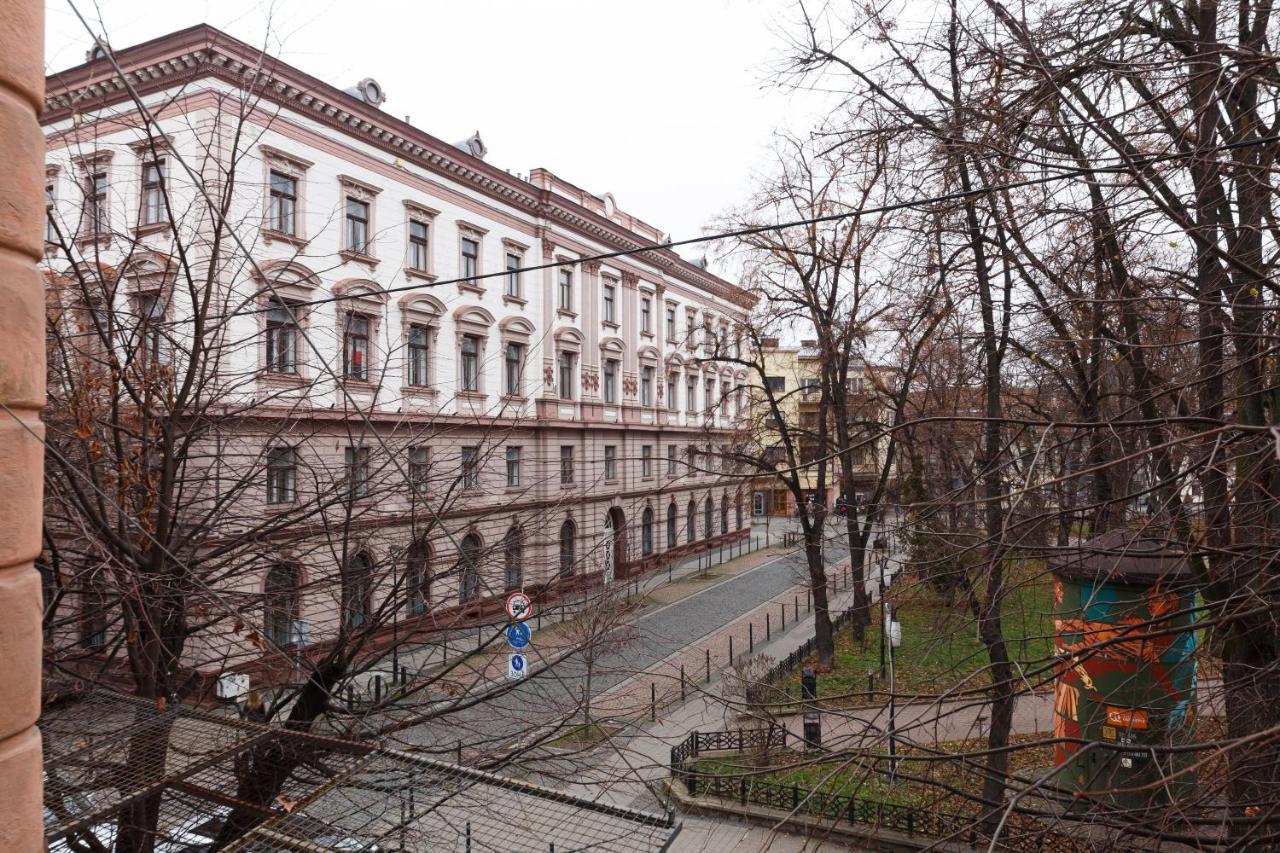Passage Apartment Івано-Франківськ Екстер'єр фото